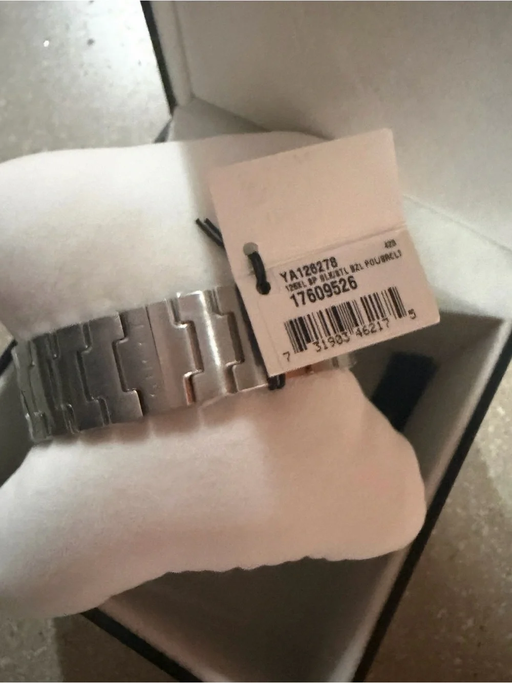 Gucci Watch YA126278